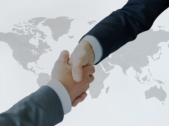 低压熔断器式隔离开关和负荷开关的主要功能有哪些?